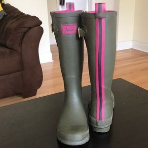 Cute Rainboots For Spring Weather!